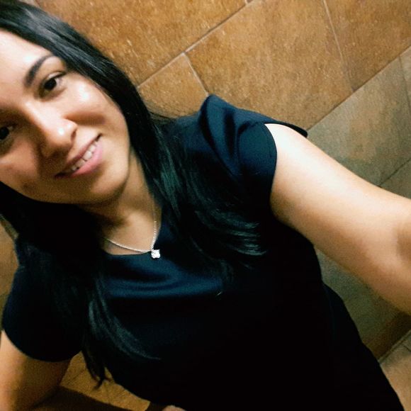 Meet your Posher, Rocio - Picture 1 of 1